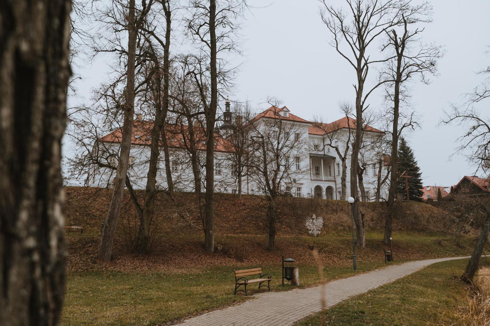 Pokoje Goscinne Domu Pielgrzyma W Supraslu Exterior photo