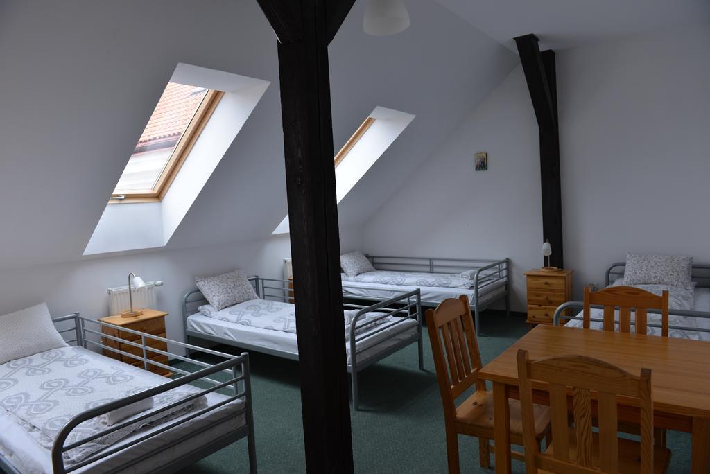 Pokoje Goscinne Domu Pielgrzyma W Supraslu Room photo